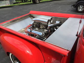 Illustration for article titled For $39,500, This Custom 1949 Chevy Five-Window Is UnreeeelÂ